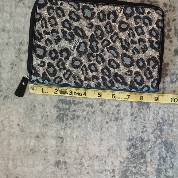 Coach Ocelet Print Black & Silver Glitter Zip Around Tablet Ipad Case 6" X 9" - Picture 5 of 11